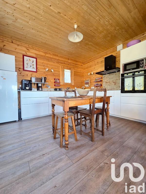 Châlet - 188 m² - 7 pièces