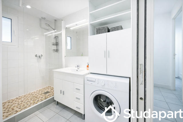 Appartement - 64 m² - 4 pièces