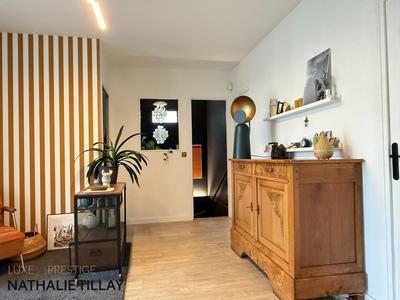 Maison - 186 m² - 7 pièces