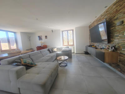 Appartement - 98 m² - 4 pièces