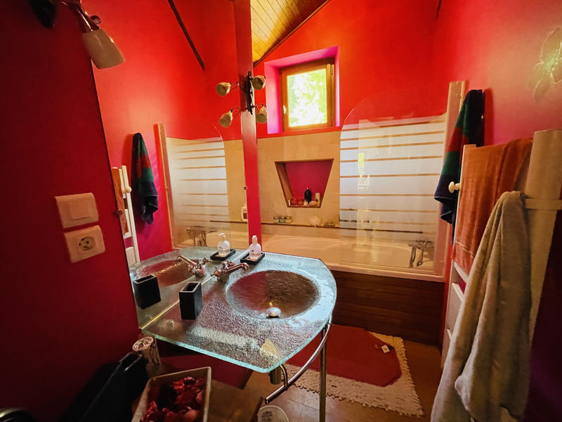 Maison - 223 m² - 7 pièces