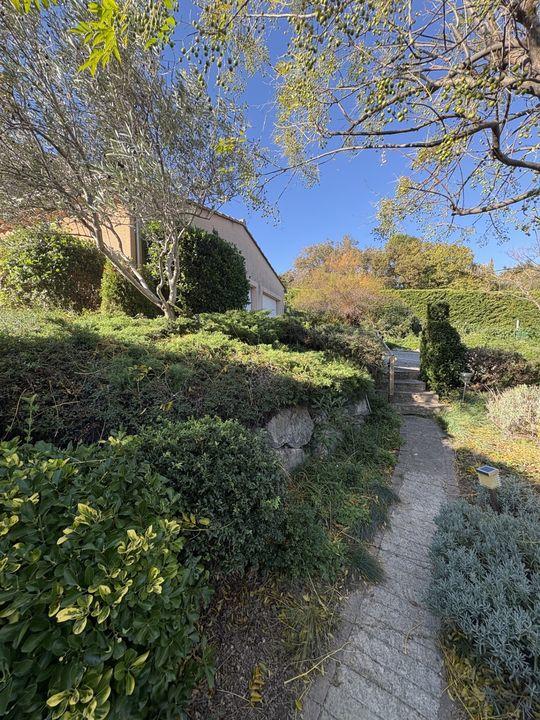 Villa - 185 m² - 5 pièces