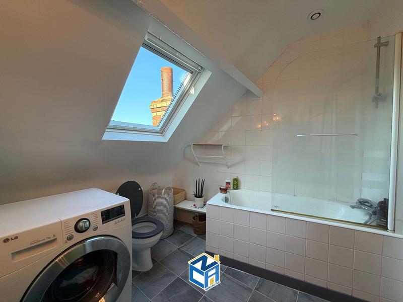 Appartement - 99 m² - 5 pièces