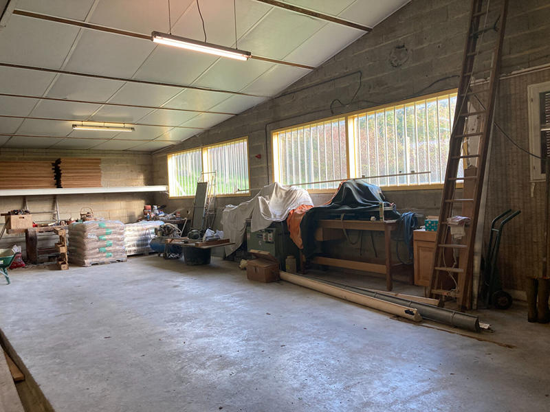 Entrepôt - 200 m² - 1 pièce