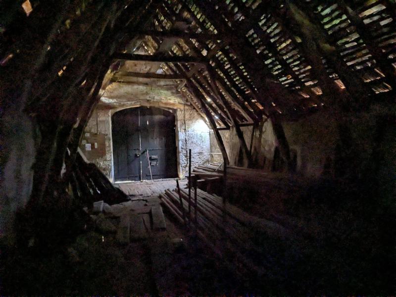 Maison - 220 m² - 10 pièces