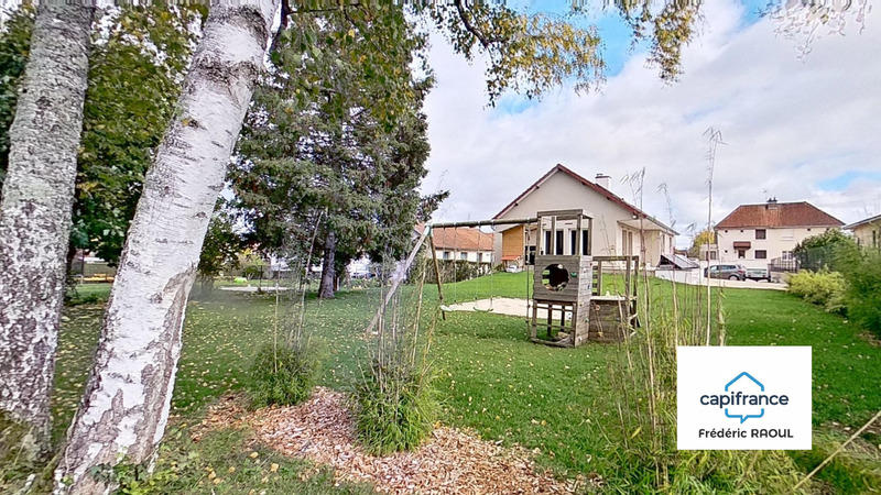 Maison - 180 m² - 6 pièces