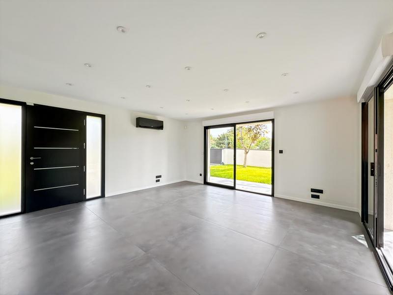 Maison - 153 m² - 5 pièces