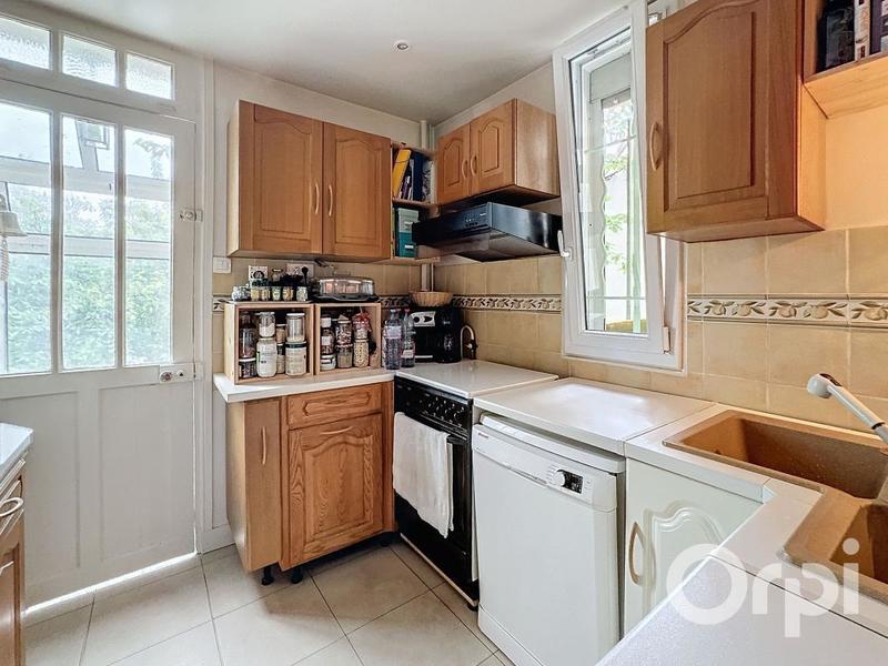 Maison - 90 m² - 6 pièces