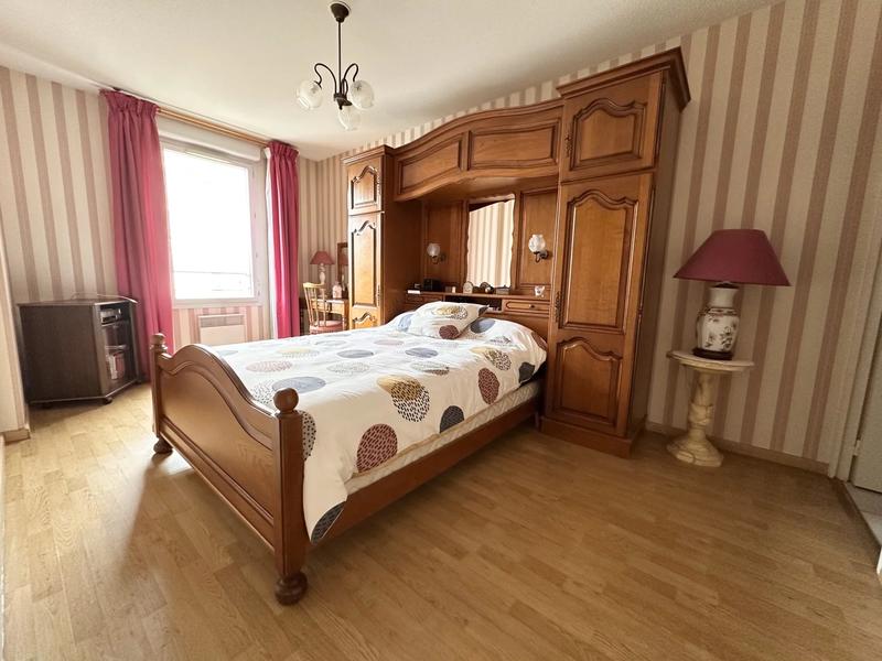 Appartement - 96 m² - 4 pièces