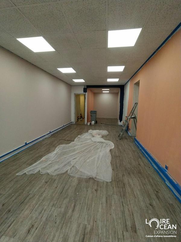 Fonds de commerce - Local commercial - 49 m²