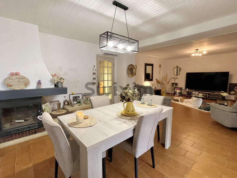 Maison - 144 m² - 4 pièces