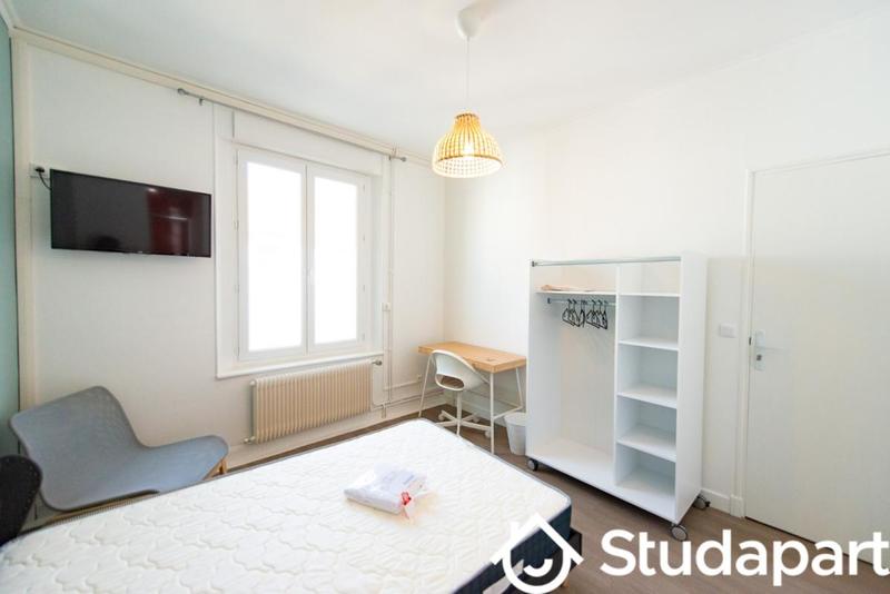 Chambre - 14 m² - 1 pièce