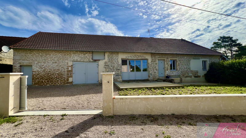 Maison de village - 192 m² - 8 pièces