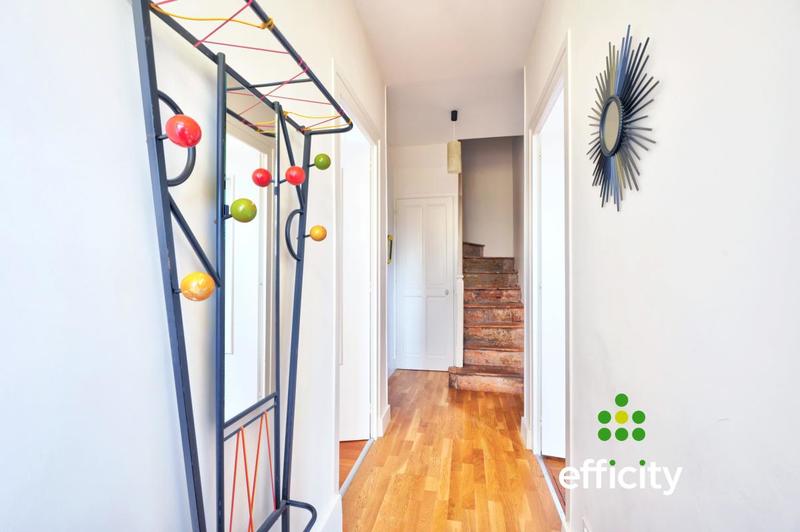 Maison - 102 m² - 5 pièces