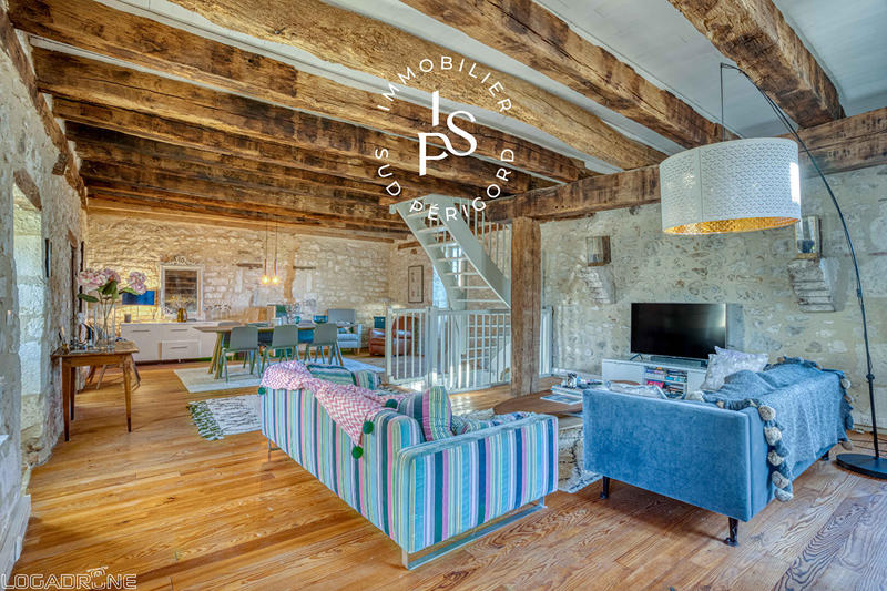 Maison - 155 m² - 6 pièces