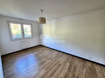 Appartement - 84 m² - 3 pièces