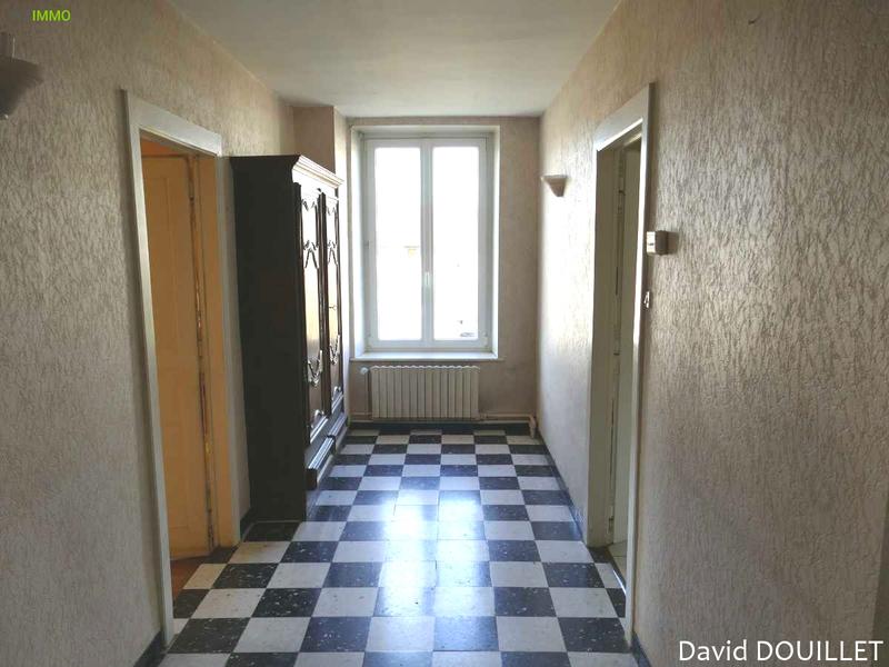 Maison - 225 m² - 9 pièces