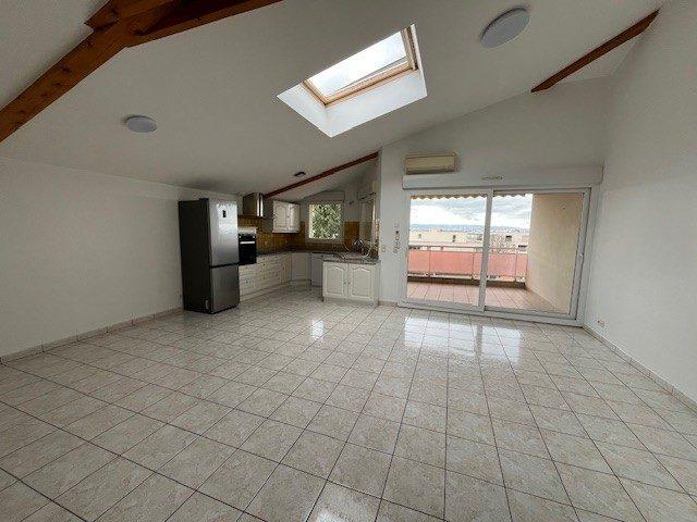 Appartement - 83 m² - 4 pièces