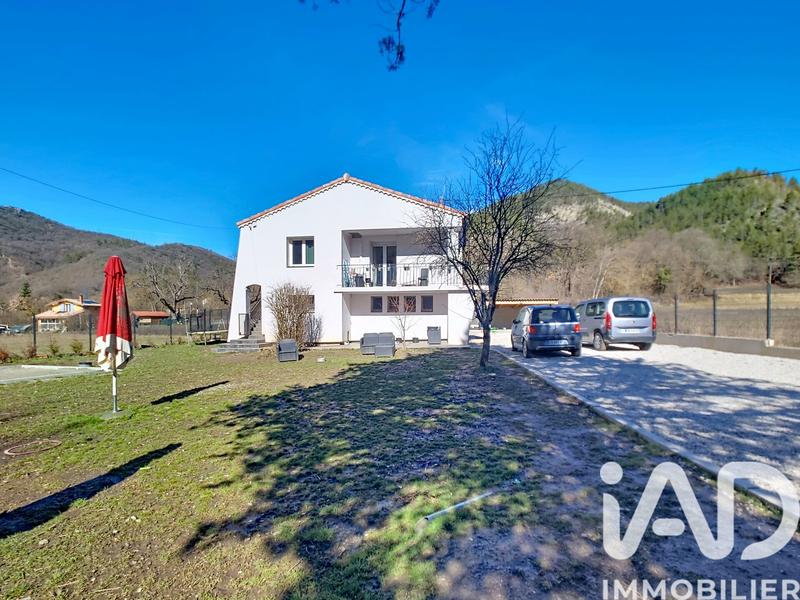 Maison - 97 m² - 4 pièces