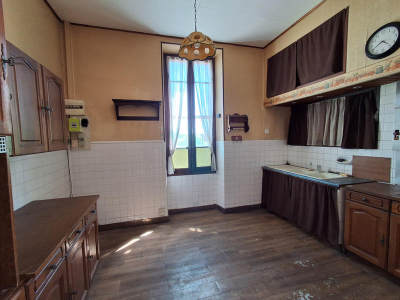 Maison - 137 m² - 6 pièces