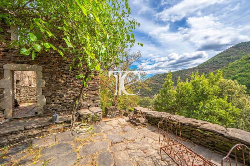 Maison en pierre - 82 m² - 7 pièces