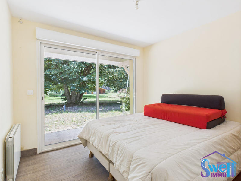 Maison contemporaine - 272 m² - 9 pièces