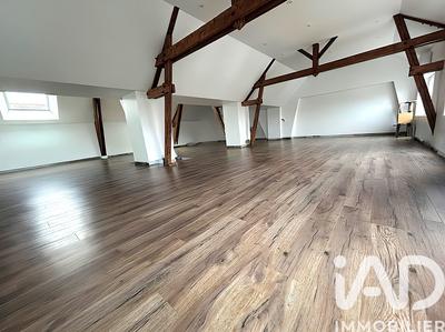 Maison - 298 m² - 8 pièces