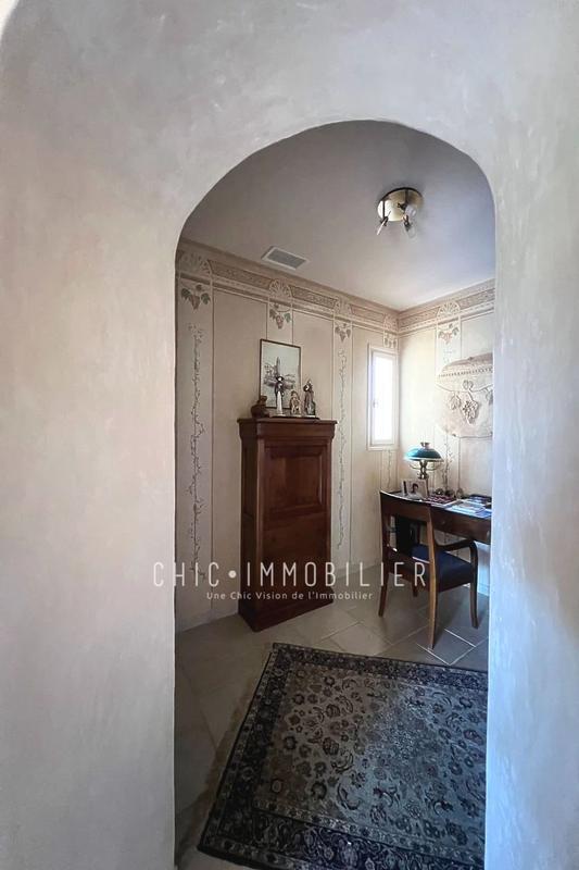 Maison - 208 m² - 6 pièces