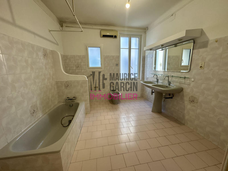 Appartement - 105 m² - 3 pièces