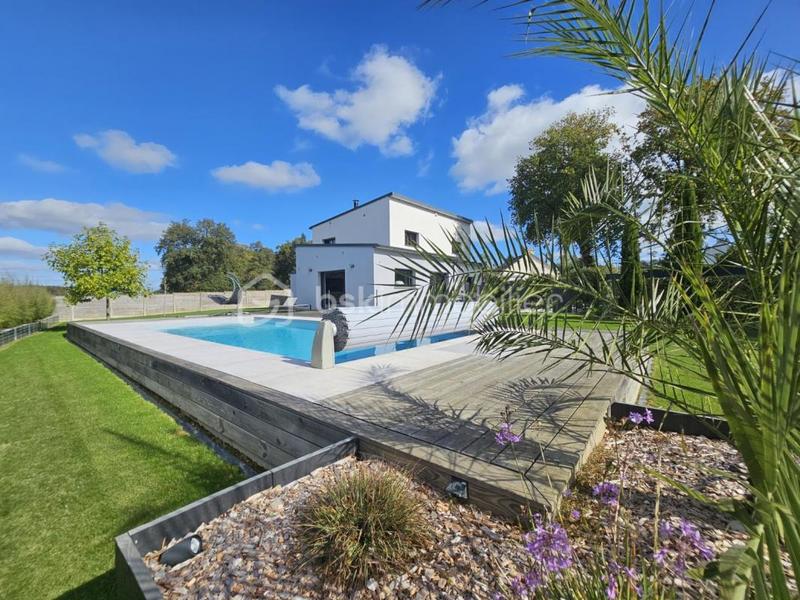 Maison - 162 m² - 6 pièces