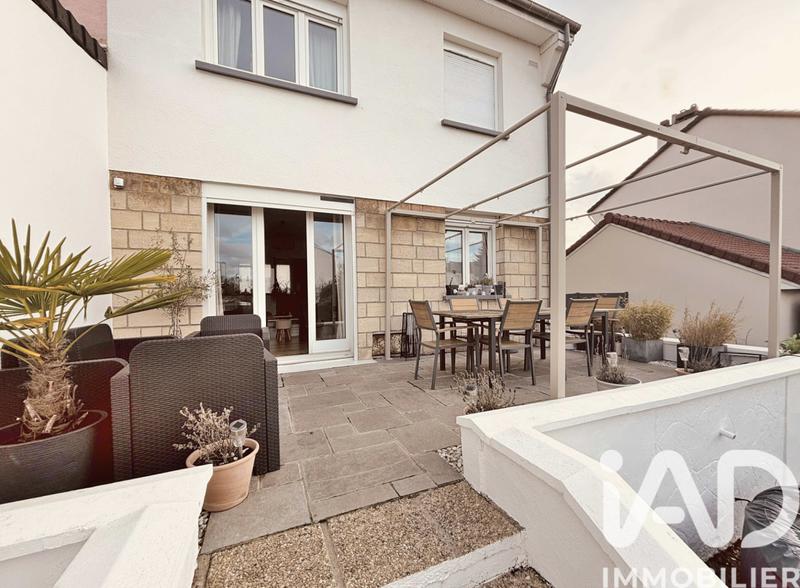 Maison - 86 m² - 5 pièces