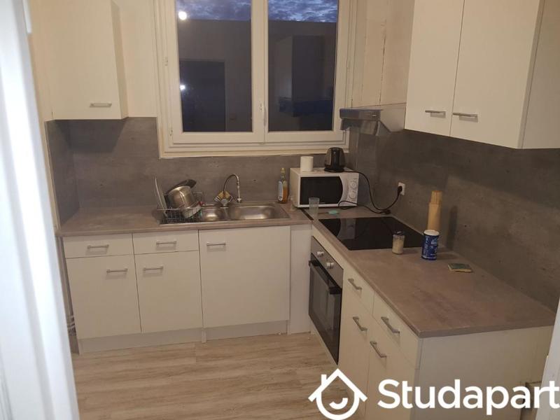 Chambre - 11 m² - 1 pièce