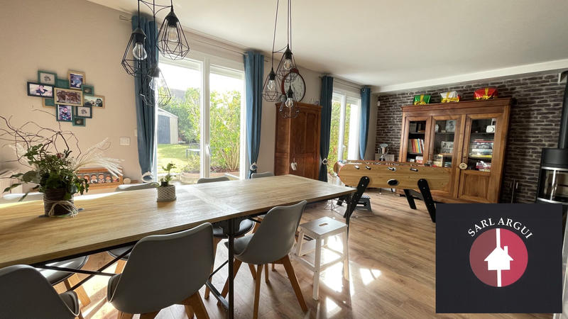 Maison - 111 m² - 6 pièces