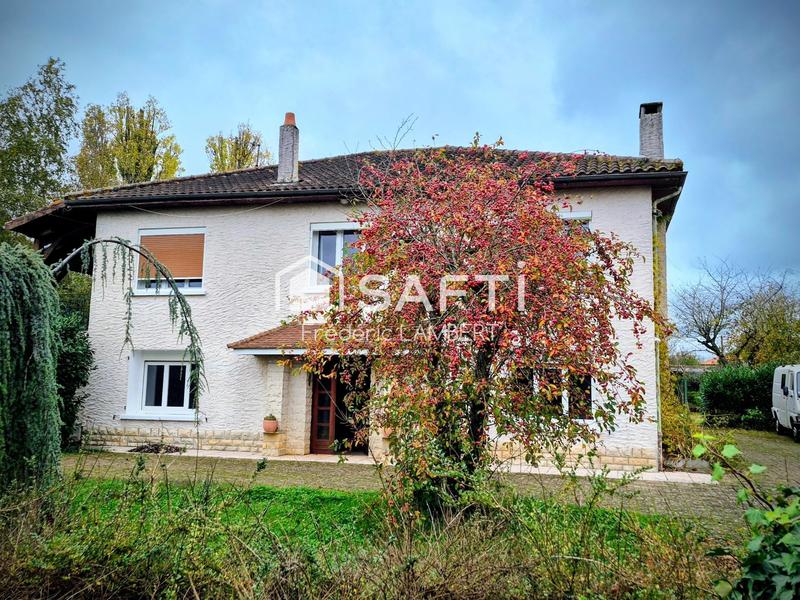 Maison - 219 m² - 5 pièces