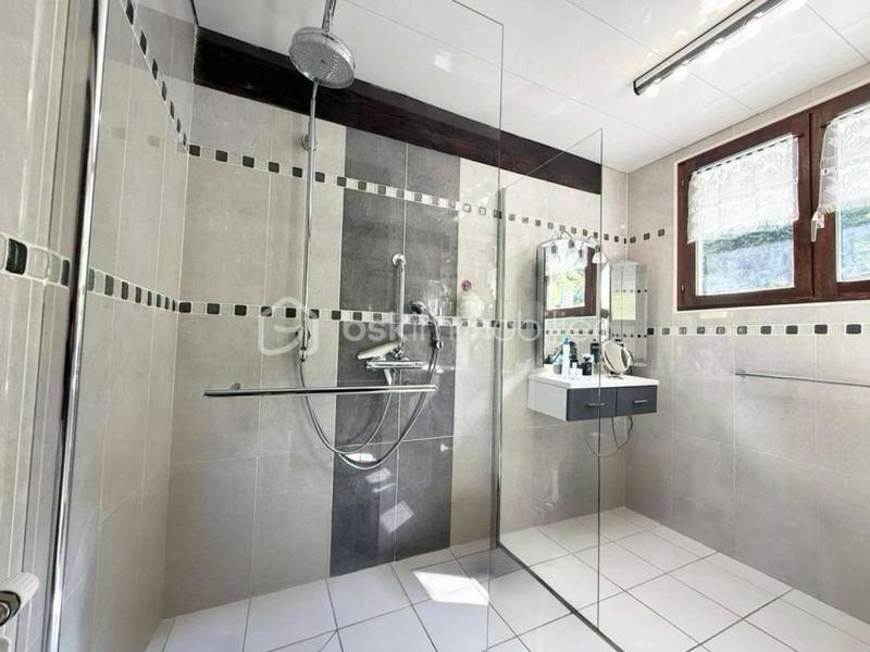 Maison - 127 m² - 6 pièces