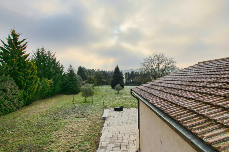 Maison - 337 m² - 5 pièces