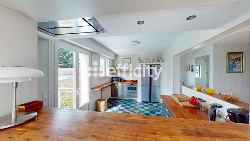 Maison - 174 m² - 6 pièces