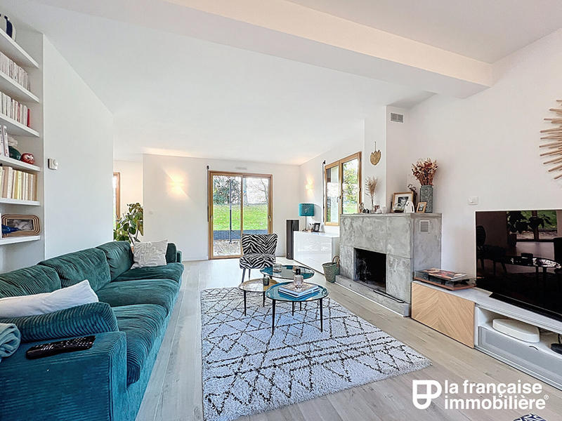 Maison - 153 m² - 8 pièces