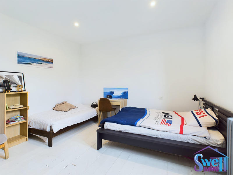 Maison - 170 m² - 8 pièces