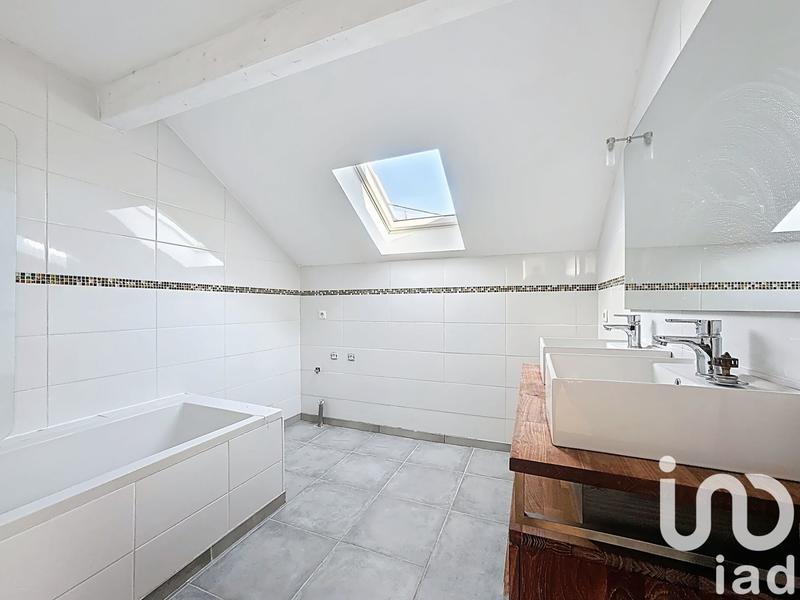 Maison - 91 m² - 4 pièces