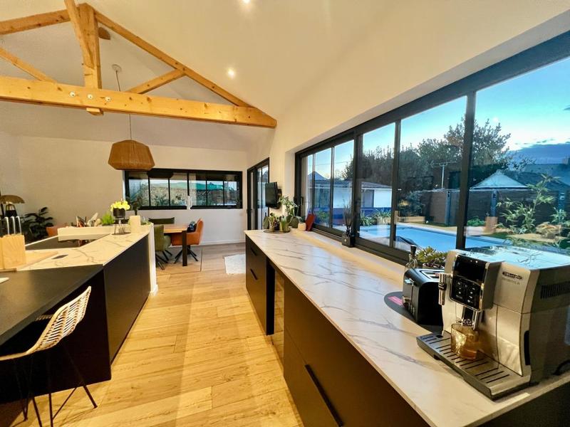 Villa - 182 m² - 5 pièces