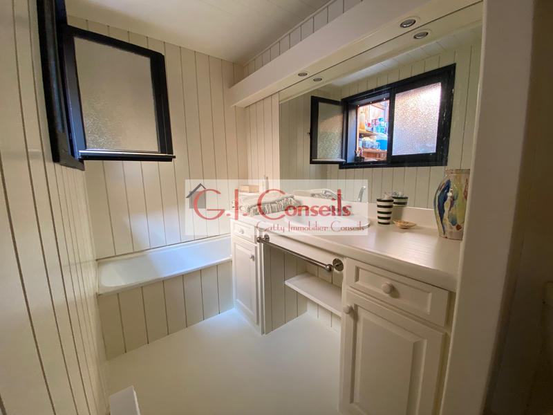 Maison - 130 m² - 7 pièces