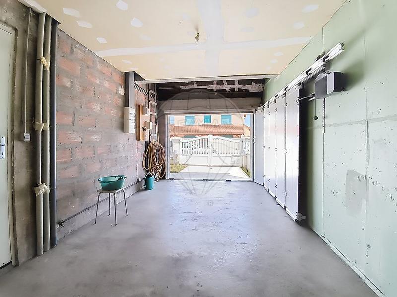 Maison - 97 m² - 4 pièces