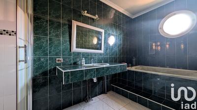 Maison - 122 m² - 4 pièces