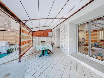 Maison - 123 m² - 4 pièces