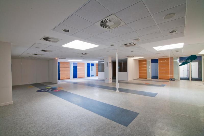 Bureau - 778 m²