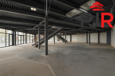 Local commercial - 882 m²