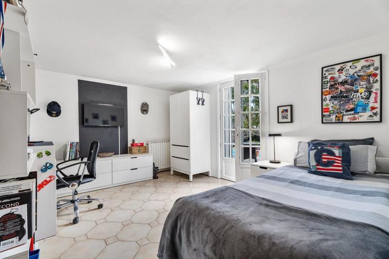 Villa - 107 m² - 6 pièces