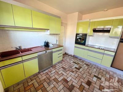 Maison - 97 m² - 4 pièces