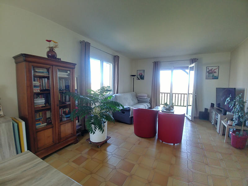 Maison - 98 m² - 4 pièces